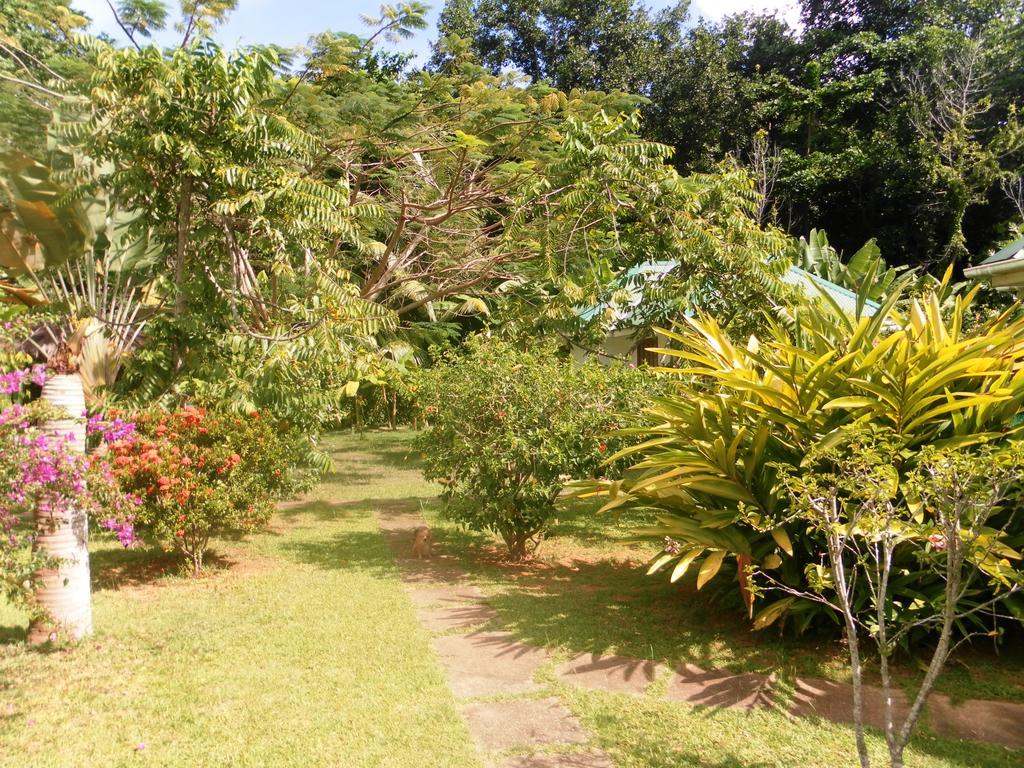 La Digue Ylang Ylang Villa Room photo